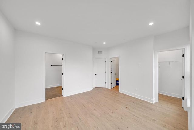 5420 GOSHAWK ALY, Bethesda, MD 20816