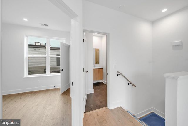 5420 GOSHAWK ALY, Bethesda, MD 20816