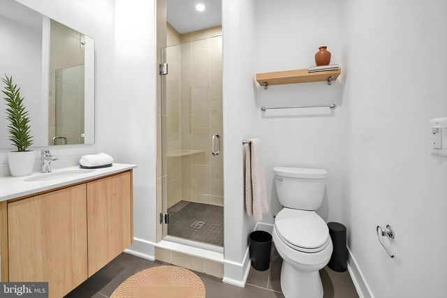 5420 GOSHAWK ALY, Bethesda, MD 20816