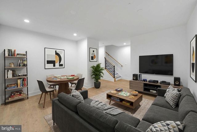 5420 GOSHAWK ALY, Bethesda, MD 20816