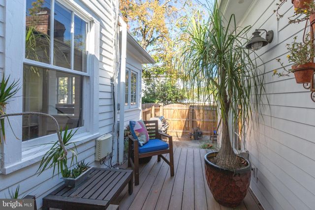 900 WOLFE ST, Fredericksburg, VA 22401