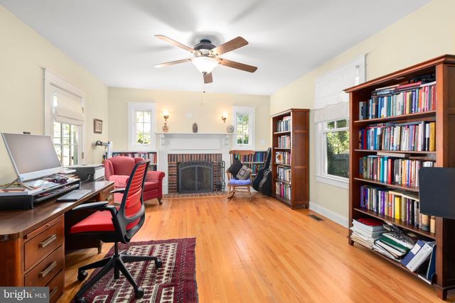 900 WOLFE ST, Fredericksburg, VA 22401
