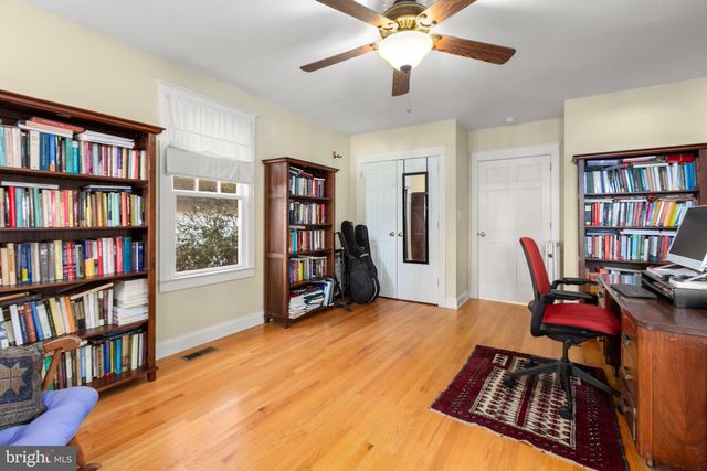 900 WOLFE ST, Fredericksburg, VA 22401