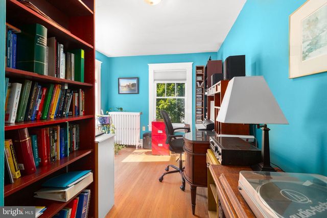 900 WOLFE ST, Fredericksburg, VA 22401