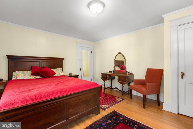 900 WOLFE ST, Fredericksburg, VA 22401