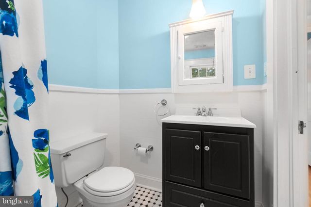 900 WOLFE ST, Fredericksburg, VA 22401
