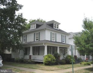 900 WOLFE ST, Fredericksburg, VA 22401