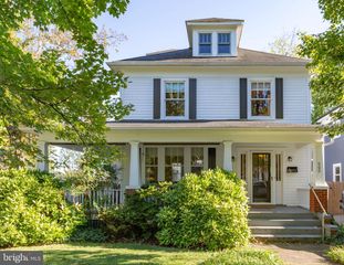 900 WOLFE ST, Fredericksburg, VA 22401