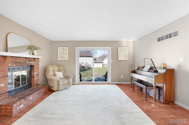 914 Blake Court, St Peters, MO 63376