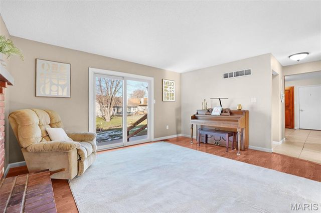 914 Blake Court, St Peters, MO 63376