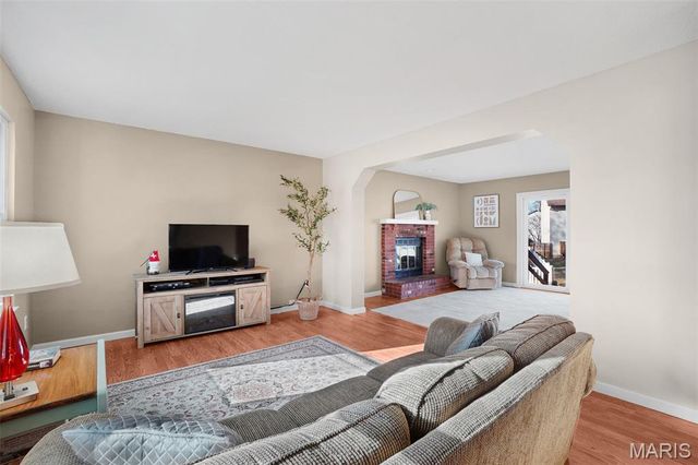 914 Blake Court, St Peters, MO 63376