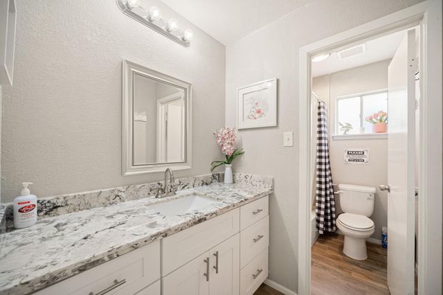 9019 Grape Street, Houston, TX 77036