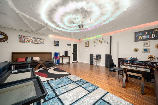 9019 Grape Street, Houston, TX 77036