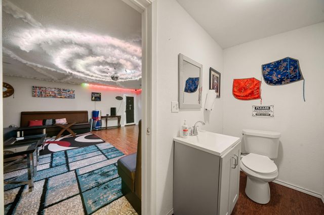 9019 Grape Street, Houston, TX 77036