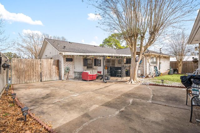 9019 Grape Street, Houston, TX 77036