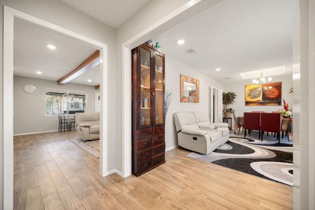 9019 Grape Street, Houston, TX 77036