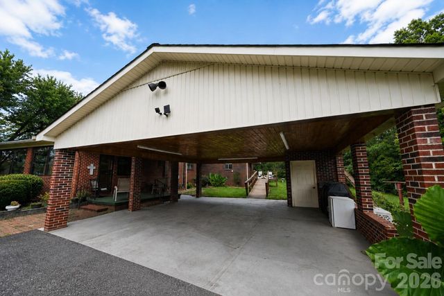 8031 George Hildebran School Road, Connelly Springs, NC 28612