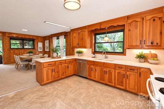 8031 George Hildebran School Road, Connelly Springs, NC 28612