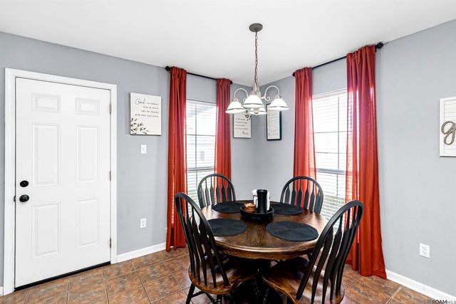 36001 Portsmouth Dr, Denham Springs, LA 70706