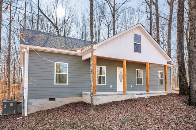 32 Periwinkle Path, Leoma, TN 38468