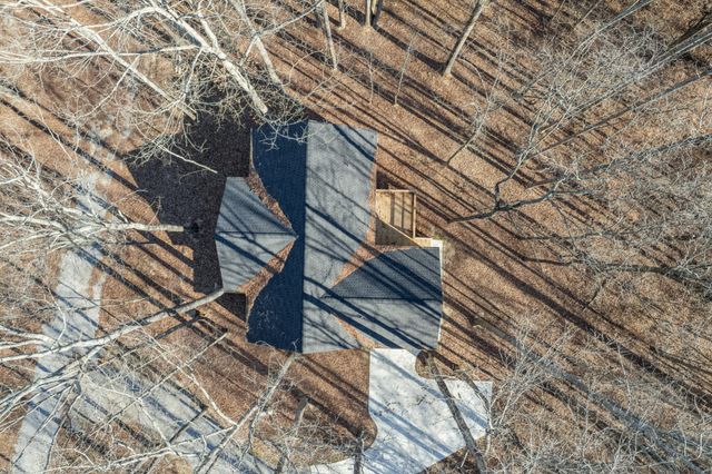 32 Periwinkle Path, Leoma, TN 38468