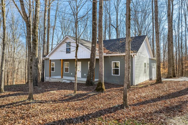 32 Periwinkle Path, Leoma, TN 38468