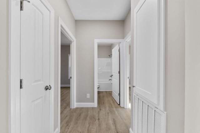 32 Periwinkle Path, Leoma, TN 38468