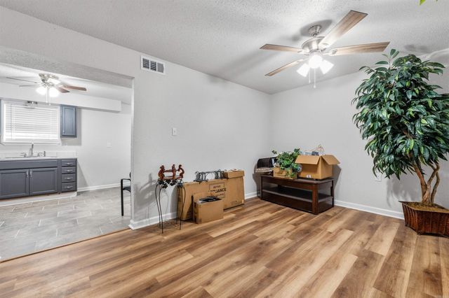 109 Jason Street, England, AR 72046