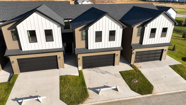 1337 Meadow Rose Place, Waukee, IA 50263