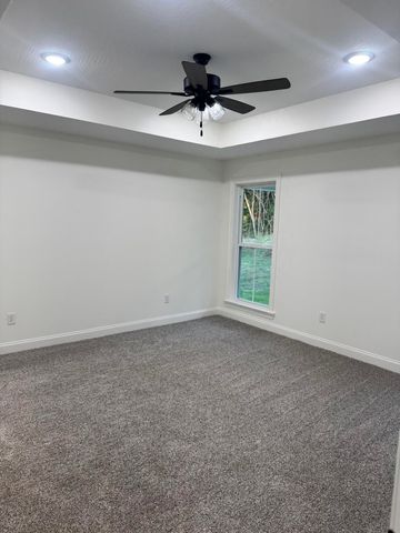 403 N George St., Petal, MS 39465