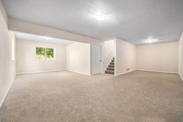 229 Flat Rock Drive, Pierson Twp, MI 49343