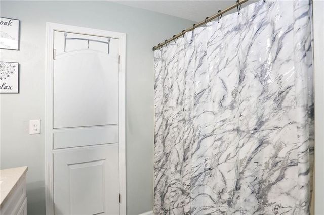 3710 Rambling Woods Drive, Loganville, GA 30052