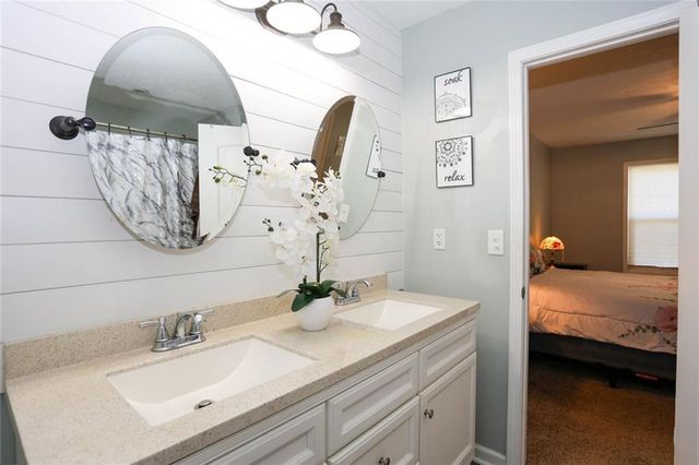 3710 Rambling Woods Drive, Loganville, GA 30052