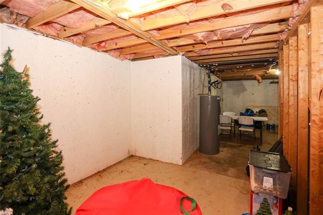 3710 Rambling Woods Drive, Loganville, GA 30052