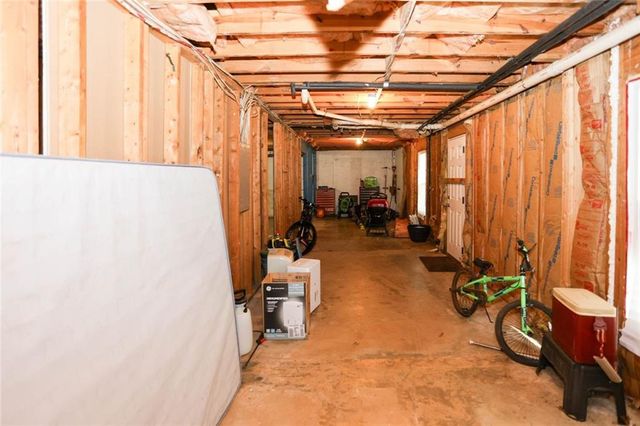 3710 Rambling Woods Drive, Loganville, GA 30052