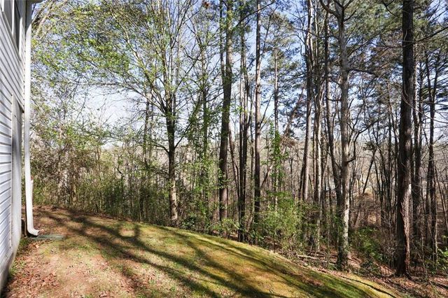 3710 Rambling Woods Drive, Loganville, GA 30052