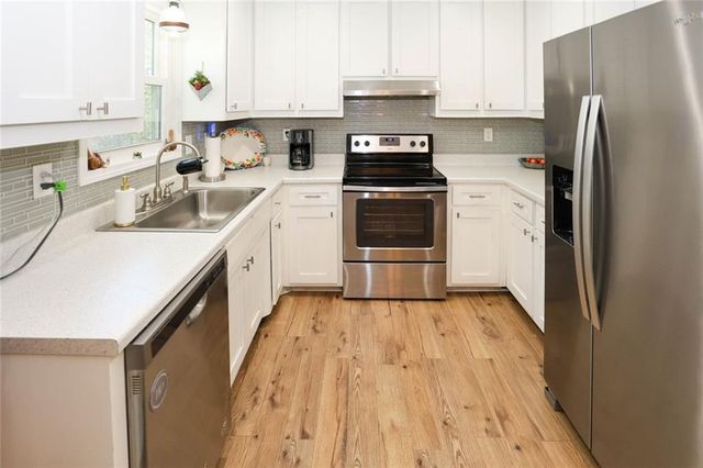 3710 Rambling Woods Drive, Loganville, GA 30052