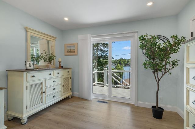 2 Fox Street, Windham, NH 03087