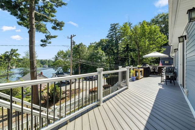2 Fox Street, Windham, NH 03087