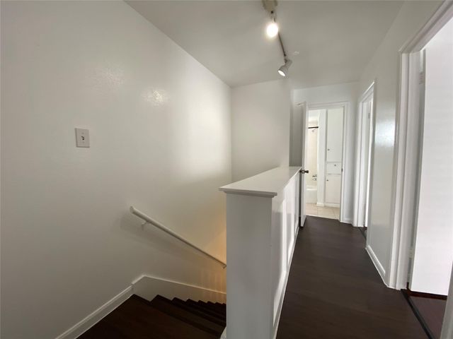 10682 Hazelhurst Drive 14, Houston, TX 77043