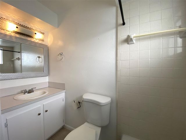 10682 Hazelhurst Drive 14, Houston, TX 77043