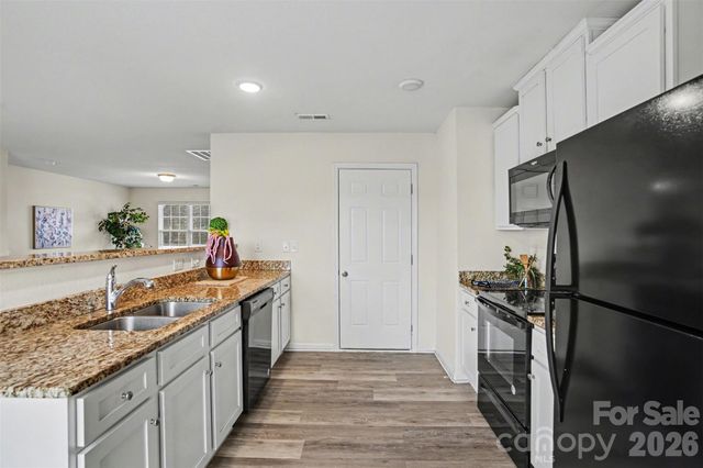 6004 Loy Court, Charlotte, NC 28214