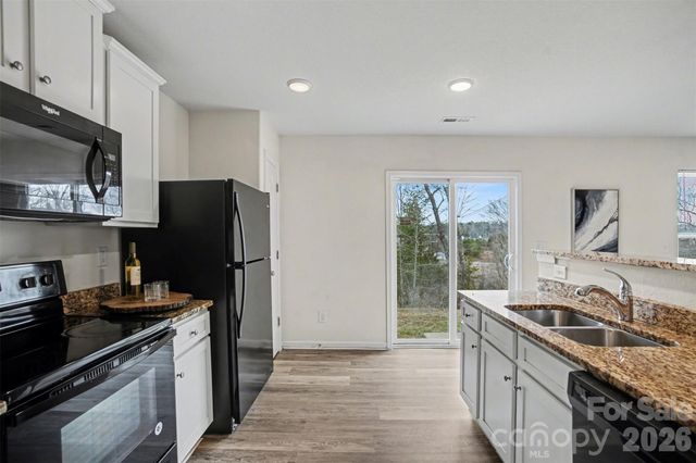 6004 Loy Court, Charlotte, NC 28214