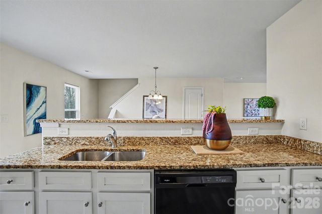 6004 Loy Court, Charlotte, NC 28214