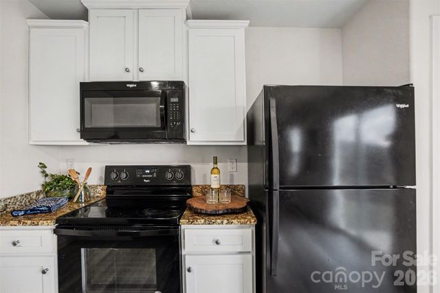 6004 Loy Court, Charlotte, NC 28214