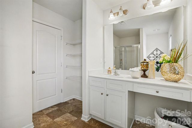 6004 Loy Court, Charlotte, NC 28214