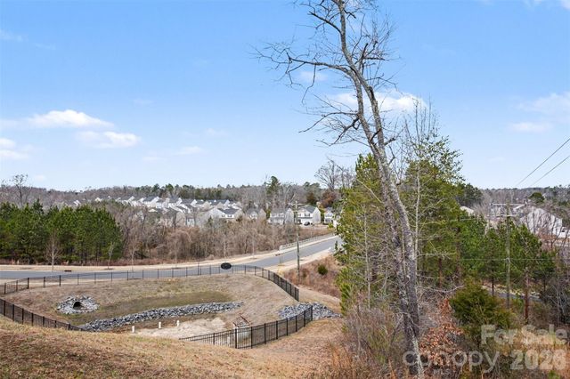 6004 Loy Court, Charlotte, NC 28214