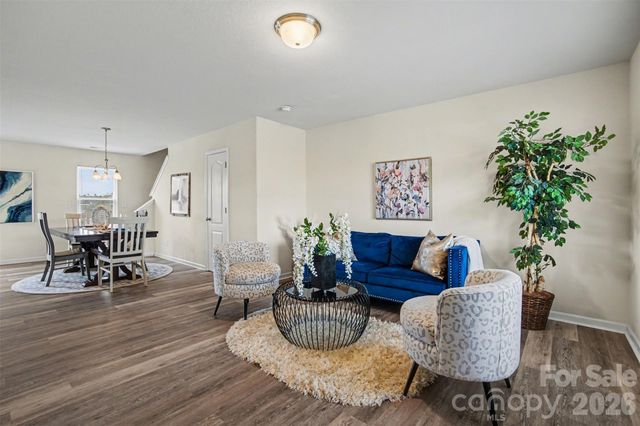 6004 Loy Court, Charlotte, NC 28214