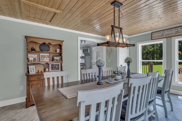 317 Jack Porter Rd, Lafayette, TN 37083