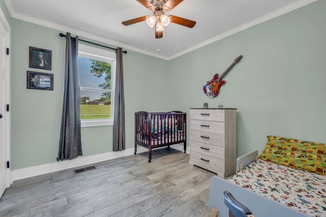 317 Jack Porter Rd, Lafayette, TN 37083